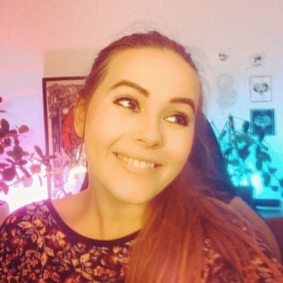 Twitch streams Tues/Sun 💛 Gaming, art and music 🌿 New YouTube videos every Wednesday & Saturday!