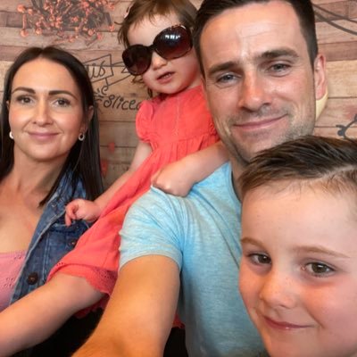 manusog's profile picture. 