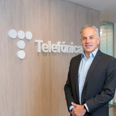 CEO @TelefonicaEC @MovistarEC y @FTMovistarEc. Apasionado con la tecnología, amante de mi familia, agradecido con la vida.