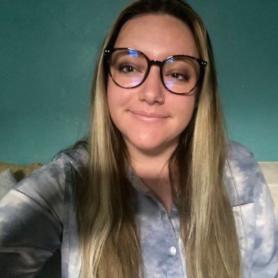 _allyson_noel_'s profile picture. teacher :) she/her