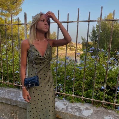 passet_romane's profile picture. indépendants comme PNL,on veut être les premiers comme JUL