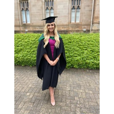 Final year student paramedic @ulsteruni 🚑 | BSc Business graduate 👩‍🎓