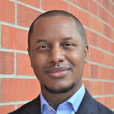 Jumol's profile picture. Savvy storyteller • Compassionate communicator • Glass-half-full kinda guy • Comms Director for @INMagazineCA • Digital Strategy Instructor at @UofTSCS