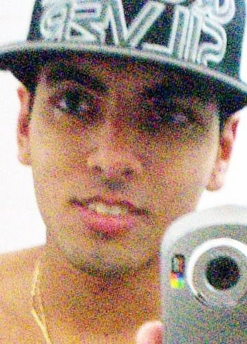 menino ousado e alegre x)