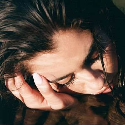 Cuenta chilena con las últimas noticias de la cantante, escritora y activista @laurenjauregui