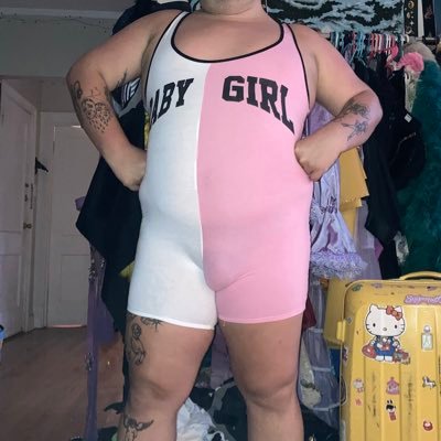They/Them Chicago thicc Mexican non-binary cutie just doing queer stuff with my man. 18+ NSFW