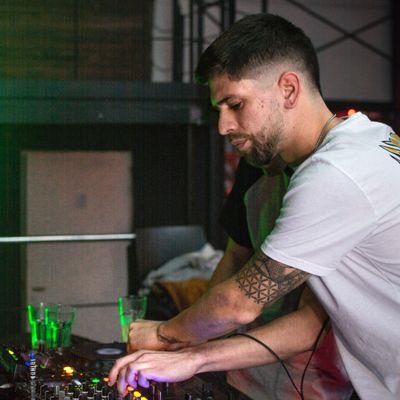 fabrifrassoni's profile picture. Me hice dj/productor. Full ensalsado