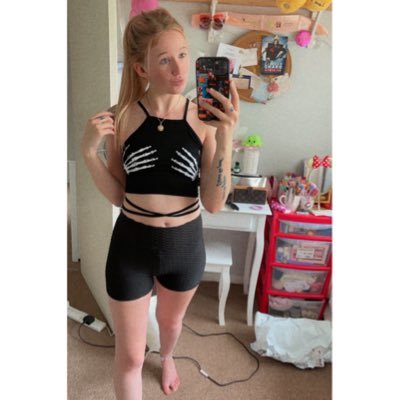 Norley95's profile picture. 2️⃣6️⃣P444LY O1.O6.19💙Vanilla Ice Followed- 16.02.13❤Danny Wood Followed- 03.07.13 💙Met Blue 22.10.17💙Dream Come True