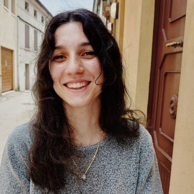 PhD @Unisi
Laureata in Giurisprudenza in @UniTrento
Ricerca in @adaptland su #Relazioniindustriali
Buon tempo speso è quello passato al buon dibattere