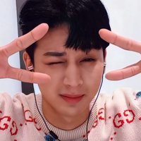 Eyynon ||¦||¦¦ (@ikonichans) 's Twitter Profile