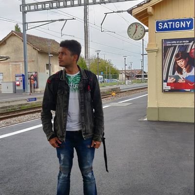 gokul_lal's profile picture. I'm in ❤️ wid d UniVerSe🌌, explore it's wonders via science & math, a romantic union that works in intricate yet beautiful ways!