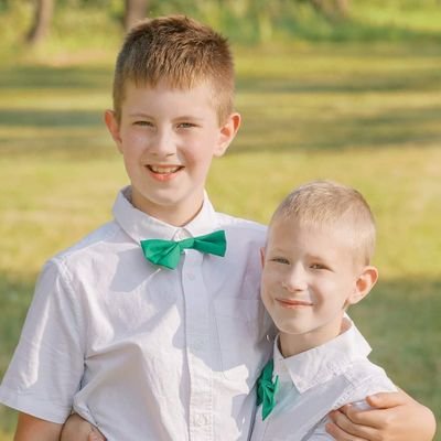 lindsay_mac_'s profile picture. Wife, Mother, Photographer, and Volunteer!  I love being a work at home mom, it gives me the options to do so much for my kids and our school @montgomeryelem1