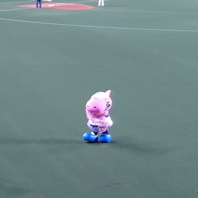 A0ydHYrtQ2x9aqB's profile picture. 99line/＃4、＃6/
気軽にフォローお願いします🙇/
音楽好き/
ディズニー好き/
電車好き/
ビジター4勝3敗2分/ホーム5勝4敗/
静岡→神奈川→埼玉→浜松/
低浮上です😅