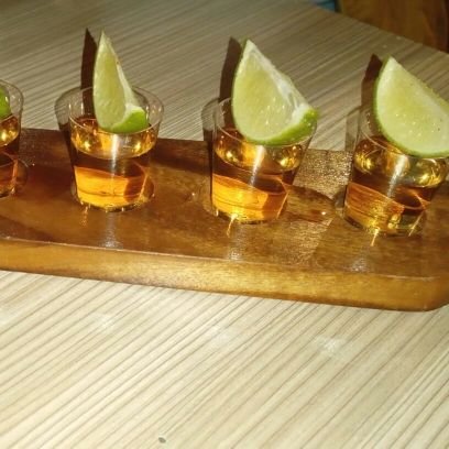 juanchoxela76's profile picture. Somos una pareja de 44 años los dos con mente abierta de Guatemala