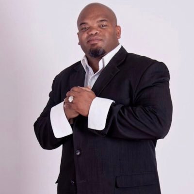 richardaevans2's profile picture. Fashion/ Beauty/ Wedding Photographer