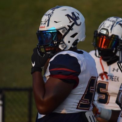 Class of 2022 🤘🏽 17🔥 mallard creek 🙏🏾 football🏈defensive tackle