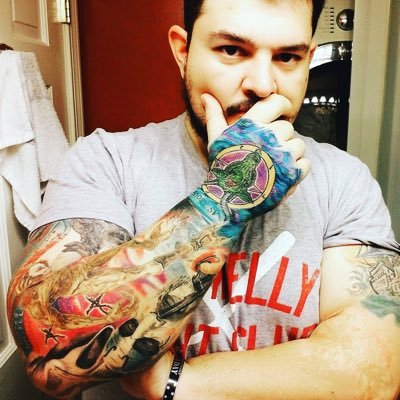 ThatsHorrifying's profile picture. Spooky 'n' shit.