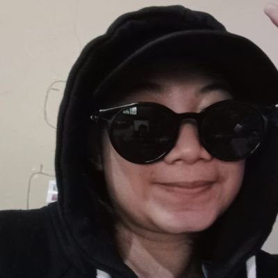 NadiaXzParah's profile picture. Legendary Mobox