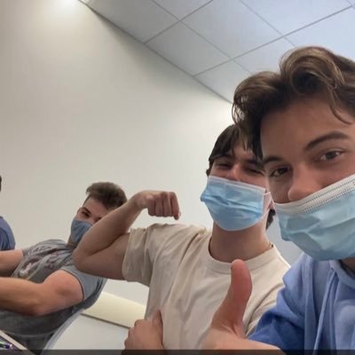 d_sanabria50's profile picture. vertically challenged