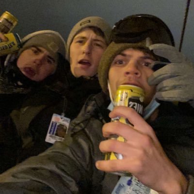 JohnnyN904's profile picture. pipeline 🤫