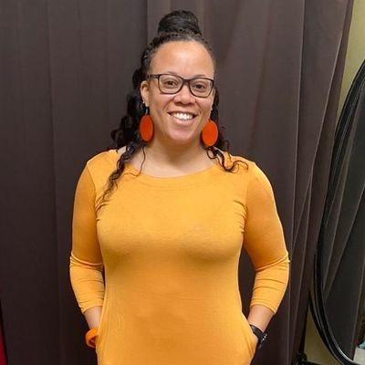 BeverlyDBaldwin's profile picture. 🍎 Educator, Published Author, Cancer Advocate