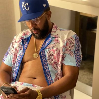 My random ass thoughts!!! Motivational Speaker /Former Sniper/ Big Game Unicorn Hunter/ #MSVO #CowboysNation✭ #LakerNation IG:msvo_primo 👻Dowdy_Boi🤴🏽💩🚫🧢