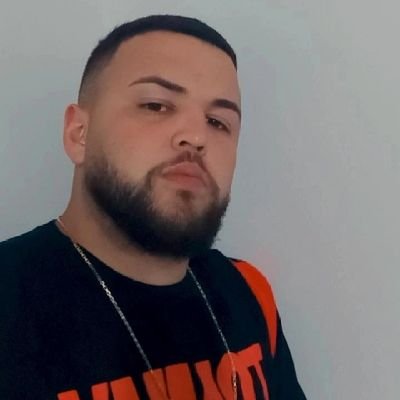 051📍
Trabalhe até que sua assinatura vire um autógrafo.⏳💸