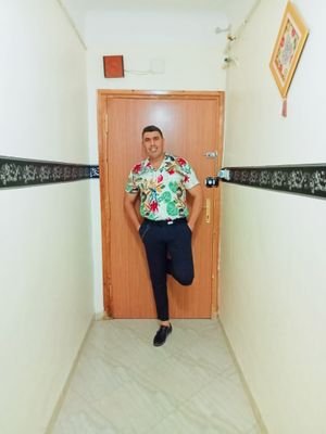 أنا مسلم إذا أنا موجود im moslim so im exist