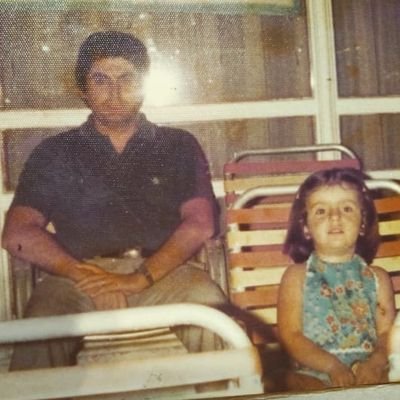 caropra's profile picture. Basta de farsas...