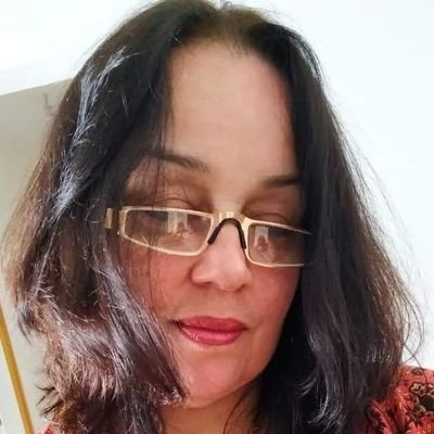 MadelaineGomes's profile picture. Mãe leoa. Advogada. Indignada com a situação no Brasil e no Mundo, hoje. (Lioness mother. Lawyer. Outraged by the situation in Brazil and in the world today)