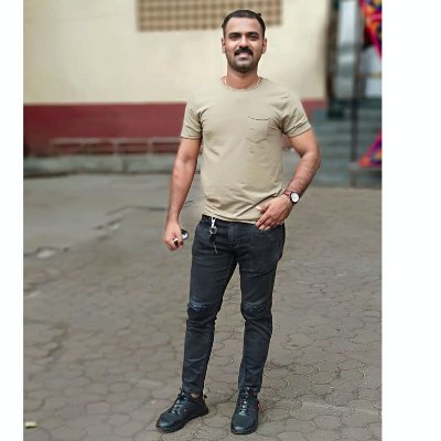 VnykShinde's profile picture. Let go, Let's grow..