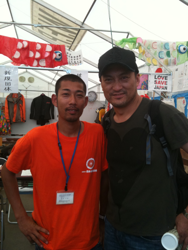 沖縄でダイビングショップを経営してます。東日本大震災を受け南三陸町でボランティア活動を一年してました。その中でRAS JAPANというボランティア団体を立ち上げ、ボランティアセンター、長期のボランティアさん、町の産業を支援しています。今後も支援は続けます。