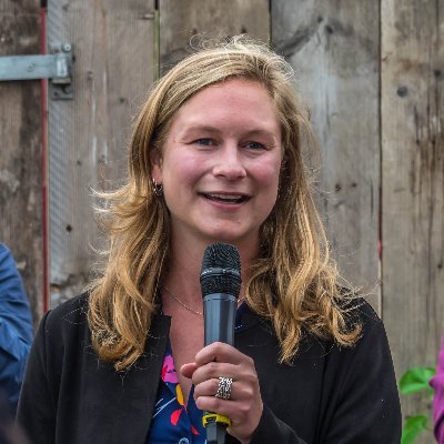 HannahvdBles's profile picture. Pakistan | NL embassy | historian