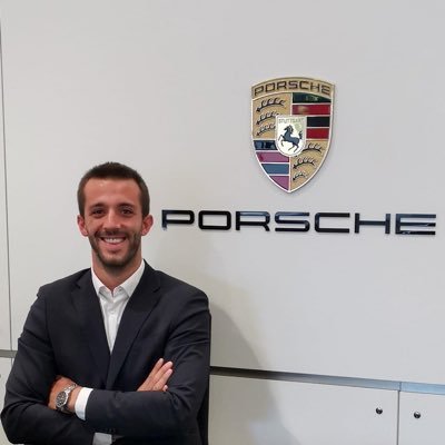 Consultor Comercial no Centro Porsche Porto