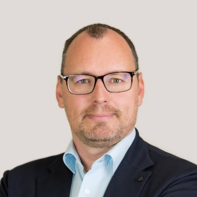 Softwarearchitect, .Net/Typescript Dev, Scrum Enthusiast, Volunteer Firefighter,husband and daddy of 2 boys