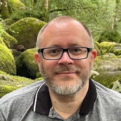 director of food safety consultancy, Dad , Grandad, Luton town fan, WW2 history nerd, Erasurette, alumni of De Montfort University and Nottingham Trent