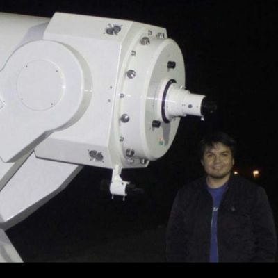 Physicist studying extrasolar planets and the ancient astronomy of Peruvian cultures.