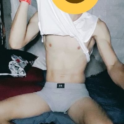 24 5'8 slim fun ,no place ako, di ako mahilig sa chubby pero yung may bilbil pwede hahahaha .
no stranger 🔞21to28