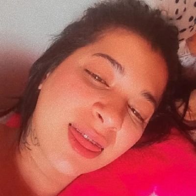 Sou uma pessoa boa uma pessoa legal simpática gosto de fazer amizade tenho 24 anos signo leonina não tenho filhos❤🥰😘