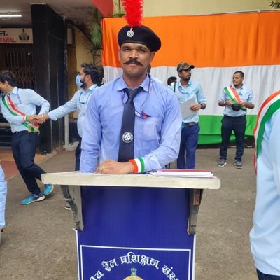 Electrical engineer,

Railway Employee, and
my jiwan samaj seva 🙏🙏
