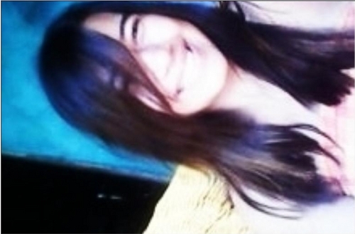 Renda-se, como eu me rendi. Mergulhe no qe você não conhece como eu mergulhei. Não se preocupe em entender, viver ultrapassa qualquer entendimento, Clarice L.
