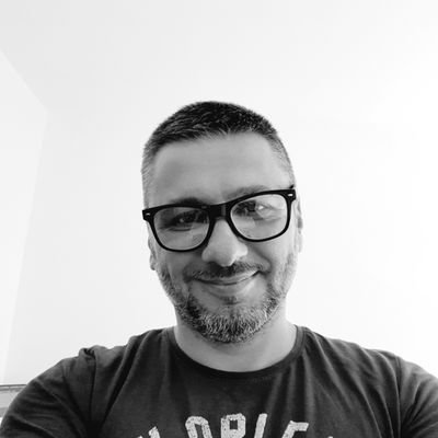 XUUXer's profile picture. User Experience Designer | Your experience is my design