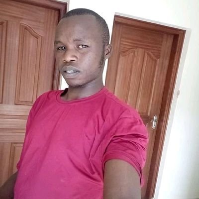 Samkibee3's profile picture. Prayer is my weapon, Arsenal die hard fun 🔴#coyg, always KBC radio taifa listener hear me their📸🎤,Rhumba is also addicts to me🎺🎷🎻🎸,trust you by your side
