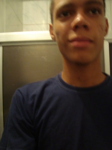 Oi, eu sou o Goku. (: