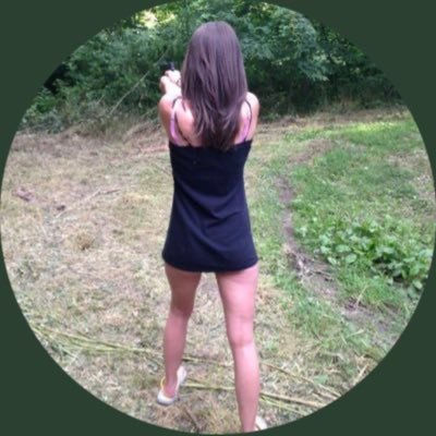 AshleigShrugged's profile picture. 