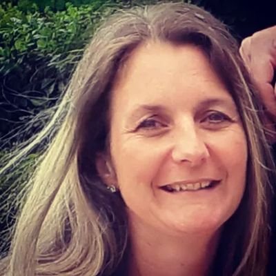 Joanne64874468's profile picture. 