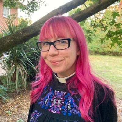 Priest-Spiritual Director-Contemplative-Diocesan Adviser for Women’s Ministry-SCP Rector (Eds and Ips)-Godly Play Storyteller-Flings with Poetry-Trees-Cats