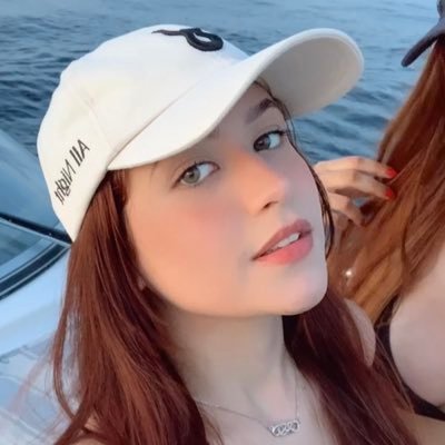 👸🏻♏️👩🏼‍🤝‍👩🏻🐱🤩✨