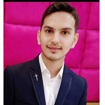 mohit_mohitjune's profile picture. Zindagi aasaann hai....
Agar tum besharm ho. 🌻