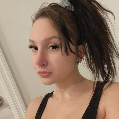 ClaraMo35987167's profile picture. Suisse